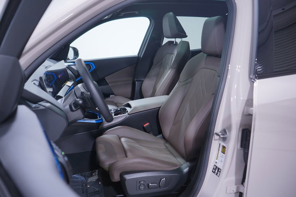 Used 2025 BMW X3 xDrive30i w/ M Sport Package image 7