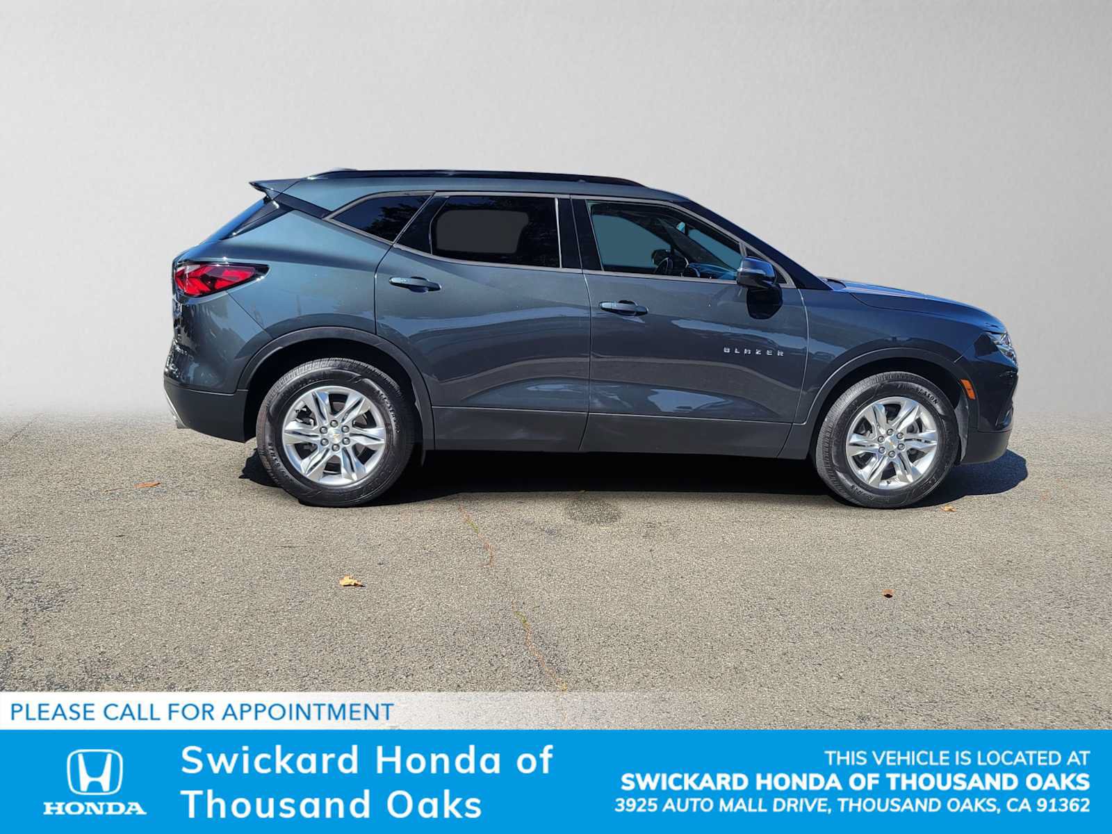Used 2019 Chevrolet Blazer LT FWD image 1