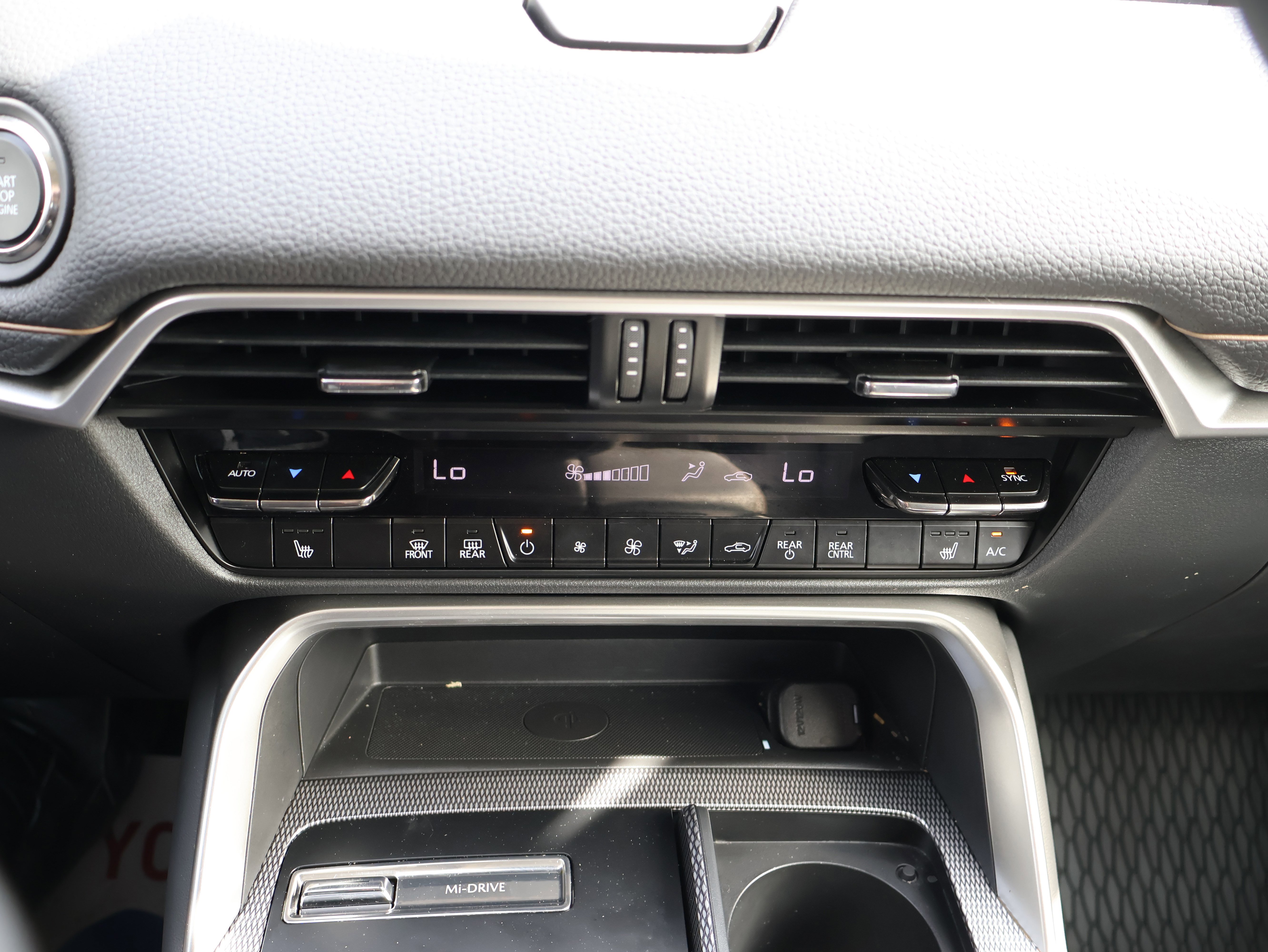 Used 2025 MAZDA CX-70 3.3 Turbo w/ Premium Package image 26