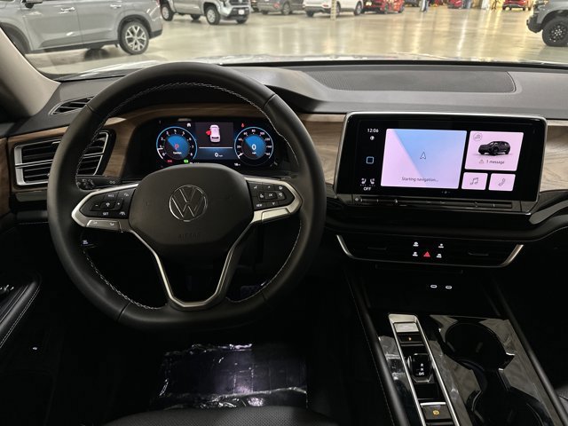 New 2026 Volkswagen Atlas SE image 28