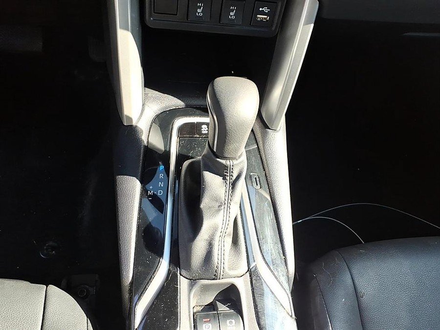 Used 2022 Toyota Corolla Cross XLE AWD/4WD image 21