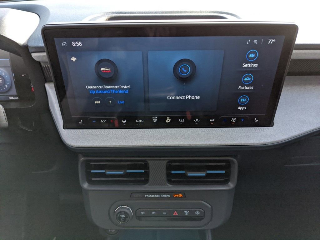 New 2025 Ford Maverick XLT w/ XLT Luxury Package image 13