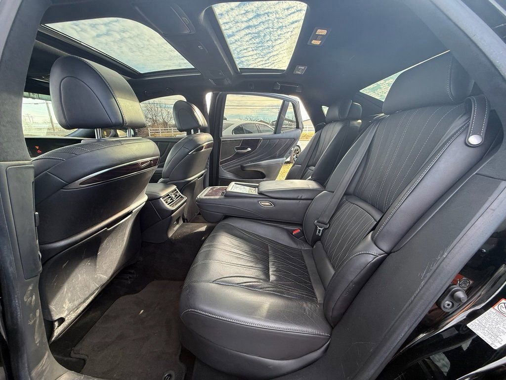 Used 2020 Lexus LS 500 AWD w/ Luxury Package image 19