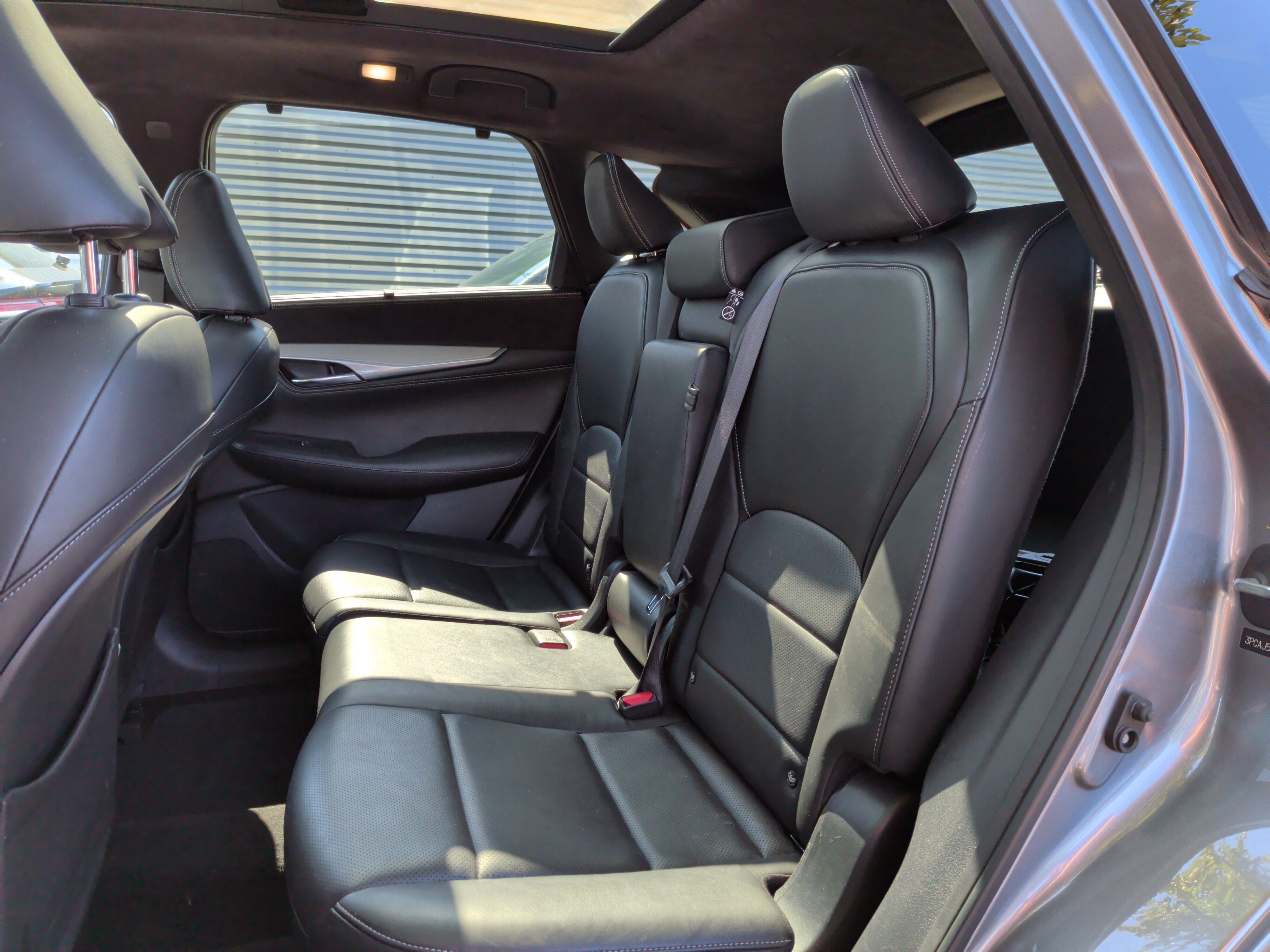 Used 2019 INFINITI QX50 Essential w/ Sensory Package FWD image 32