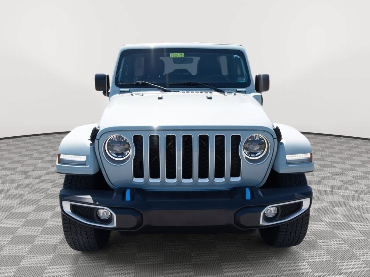 Used 2023 Jeep Wrangler Unlimited Sahara w/ Cold Weather Group AWD/4WD image 2