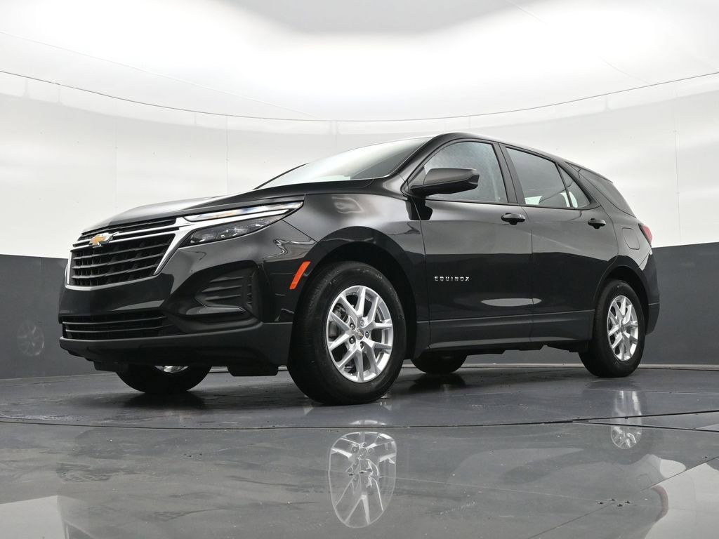Used 2024 Chevrolet Equinox LS image 24