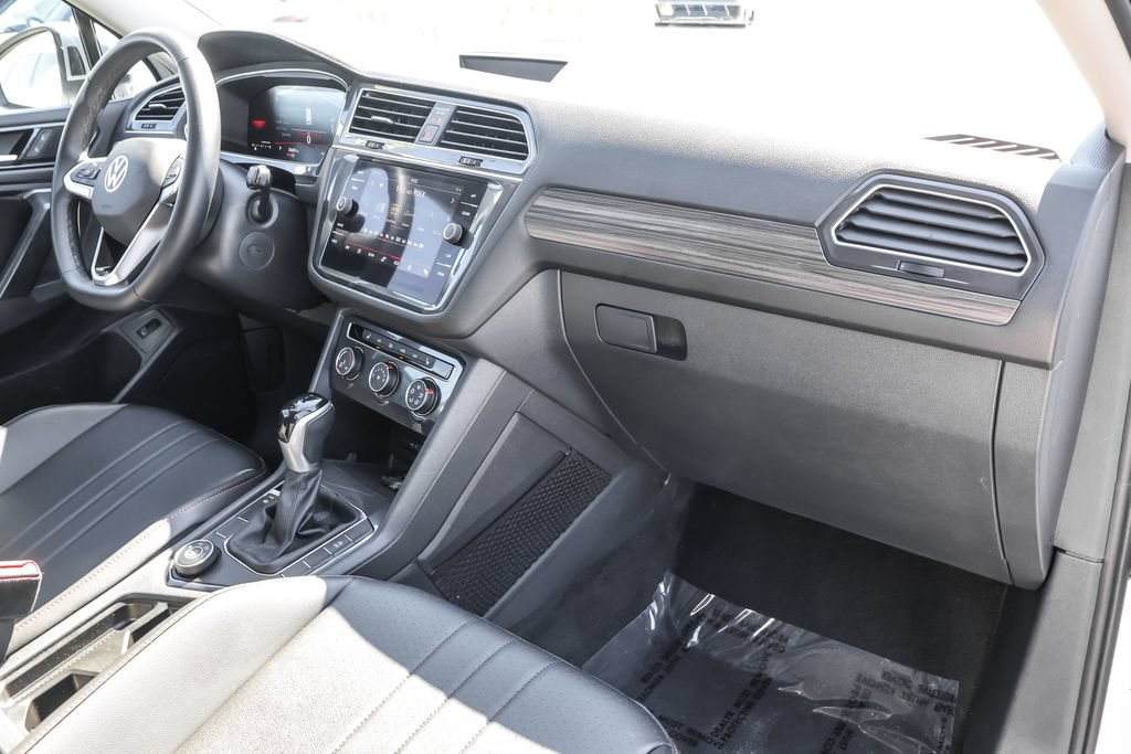 Certified 2024 Volkswagen Tiguan Wolfsburg Edition AWD/4WD image 36