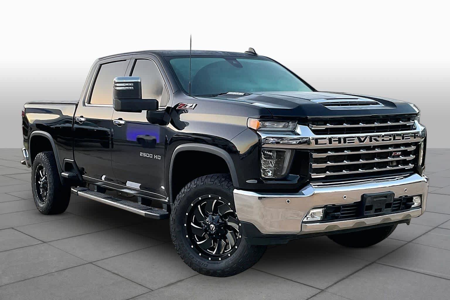 Used 2020 Chevrolet Silverado 2500 LTZ w/ LTZ Premium Package AWD/4WD image 4
