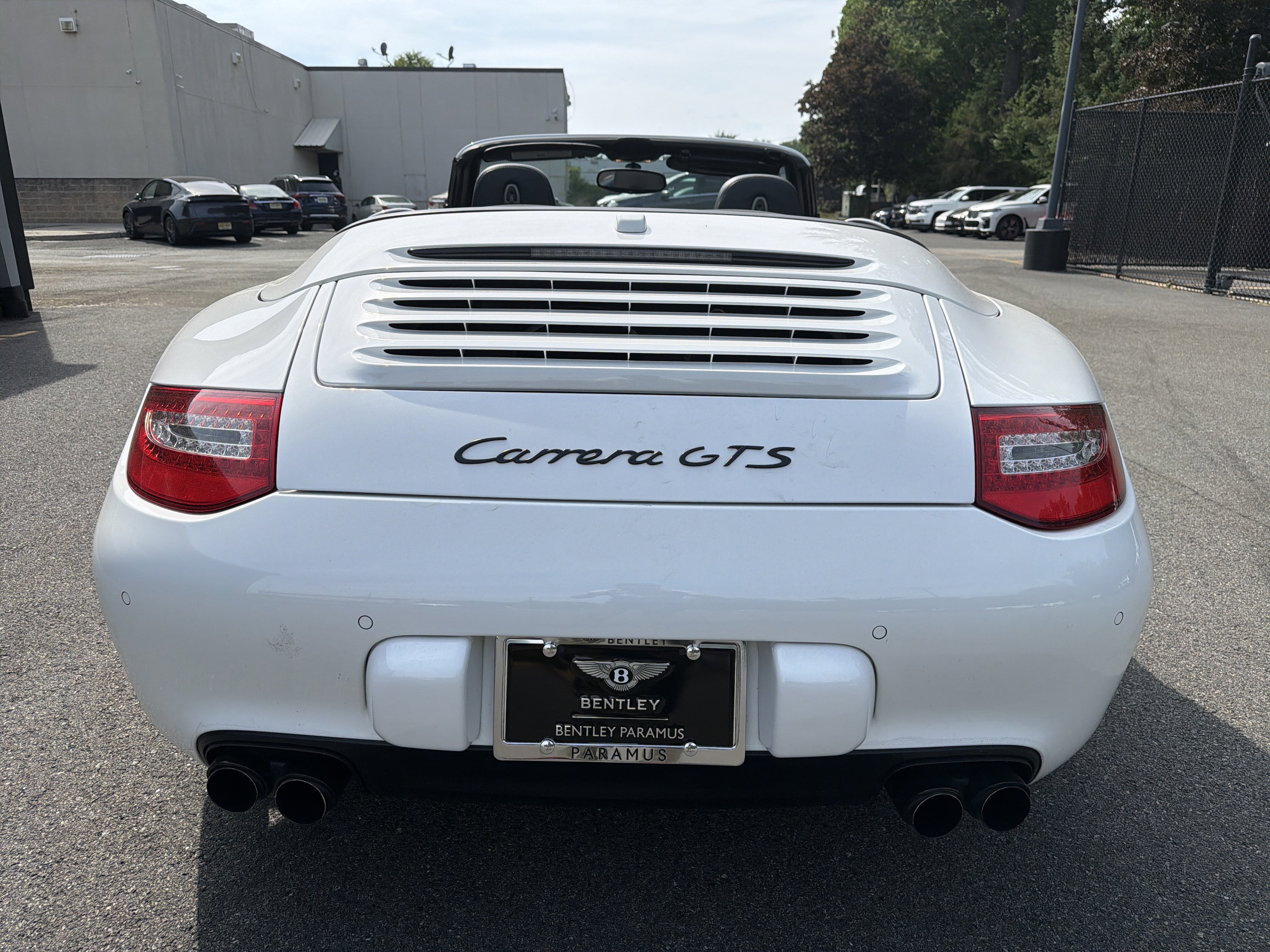 Used 2011 Porsche 911 Carrera GTS RWD image 9