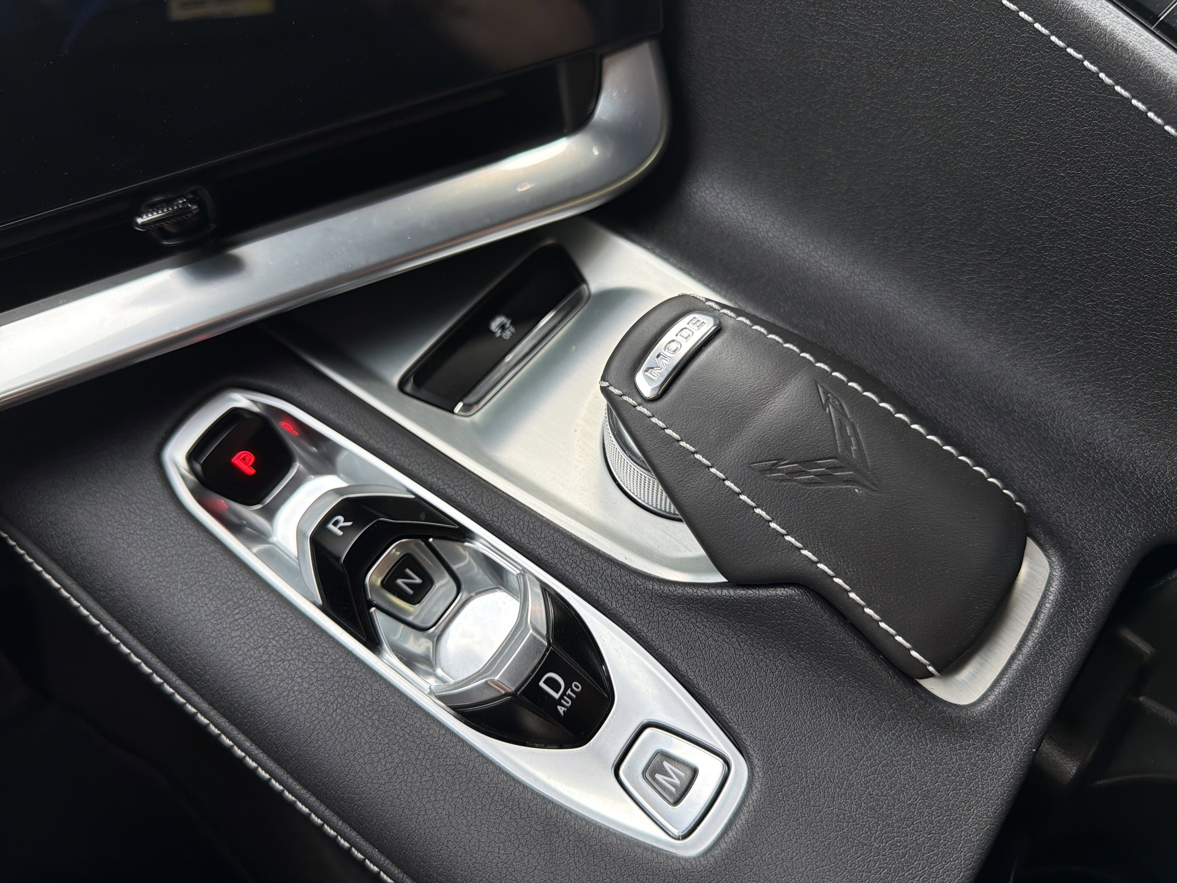 Used 2024 Chevrolet Corvette Stingray Coupe w/ 1LT image 28