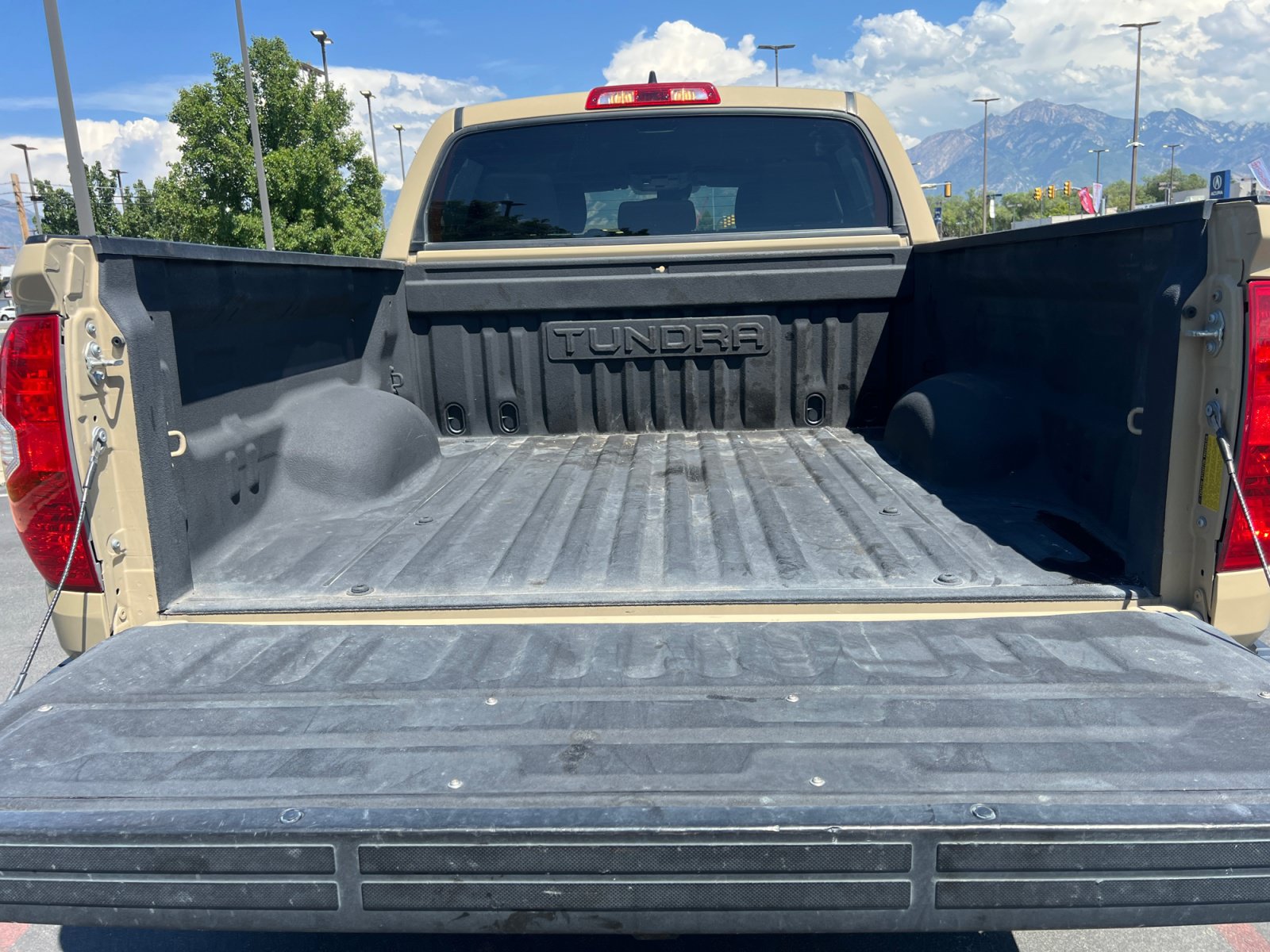 Used 2020 Toyota Tundra SR5 w/ TRD Off-Road Package AWD/4WD image 25