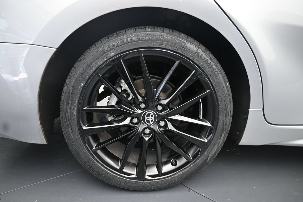 Used 2024 Toyota Camry XSE FWD image 10