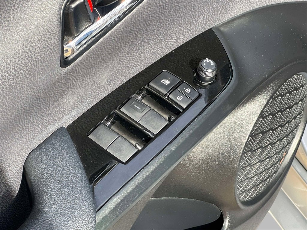 Used 2022 Toyota Prius Prime image 21