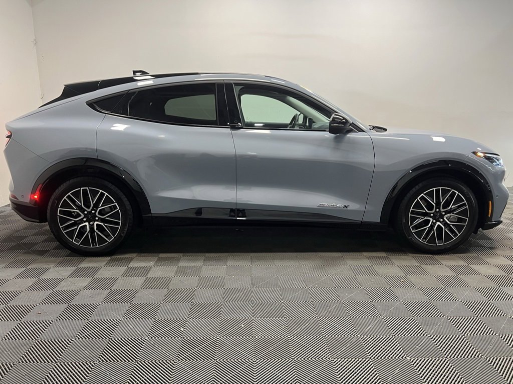 Used 2024 Ford Mustang Mach-E Premium image 4