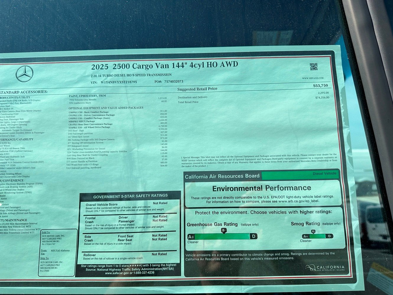 Used 2025 Mercedes-Benz Sprinter 2500 image 25