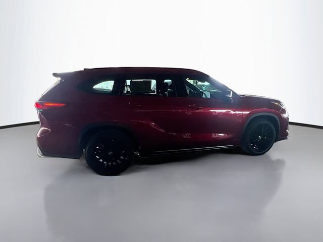 Used 2023 Toyota Highlander XSE FWD image 9