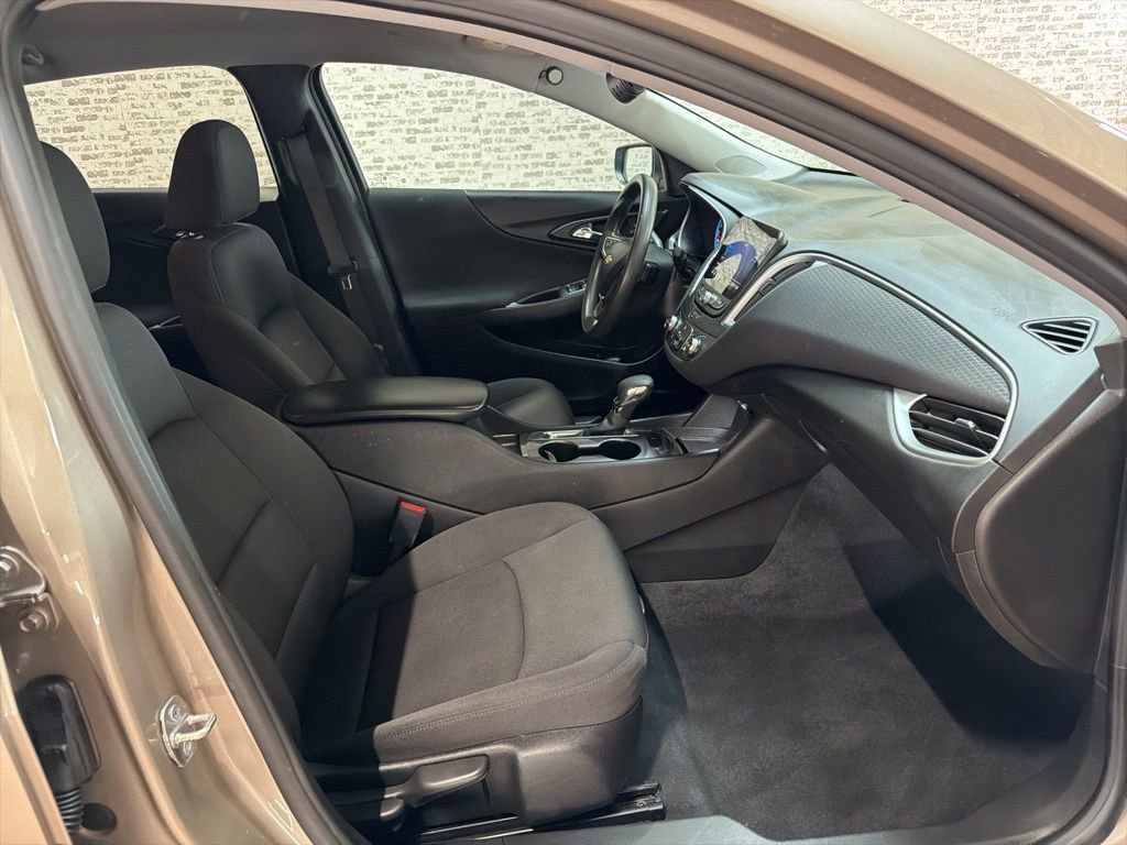 Used 2022 Chevrolet Malibu LS w/ LPO, Convenience Package 1 FWD image 11