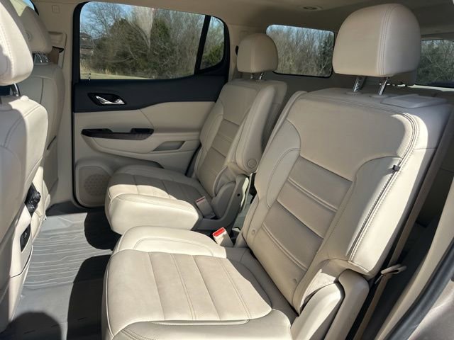 Used 2022 GMC Acadia Denali w/ Denali Ultimate Package AWD/4WD image 29