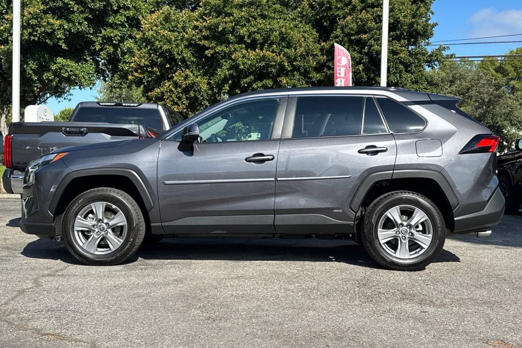 Certified 2024 Toyota RAV4 LE AWD/4WD image 6