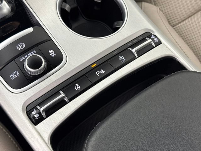 Used 2018 Kia Stinger GT2 AWD/4WD image 26
