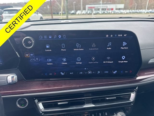 Used 2024 Chevrolet Traverse Z71 AWD/4WD image 12