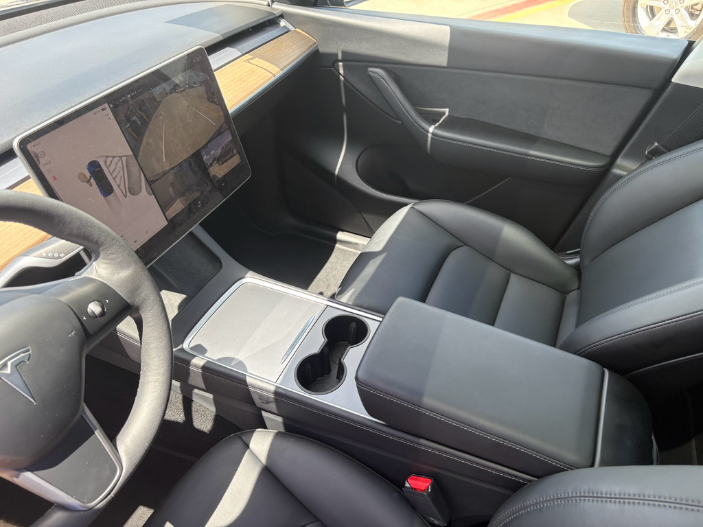 Used 2022 Tesla Model Y Long Range AWD/4WD image 17
