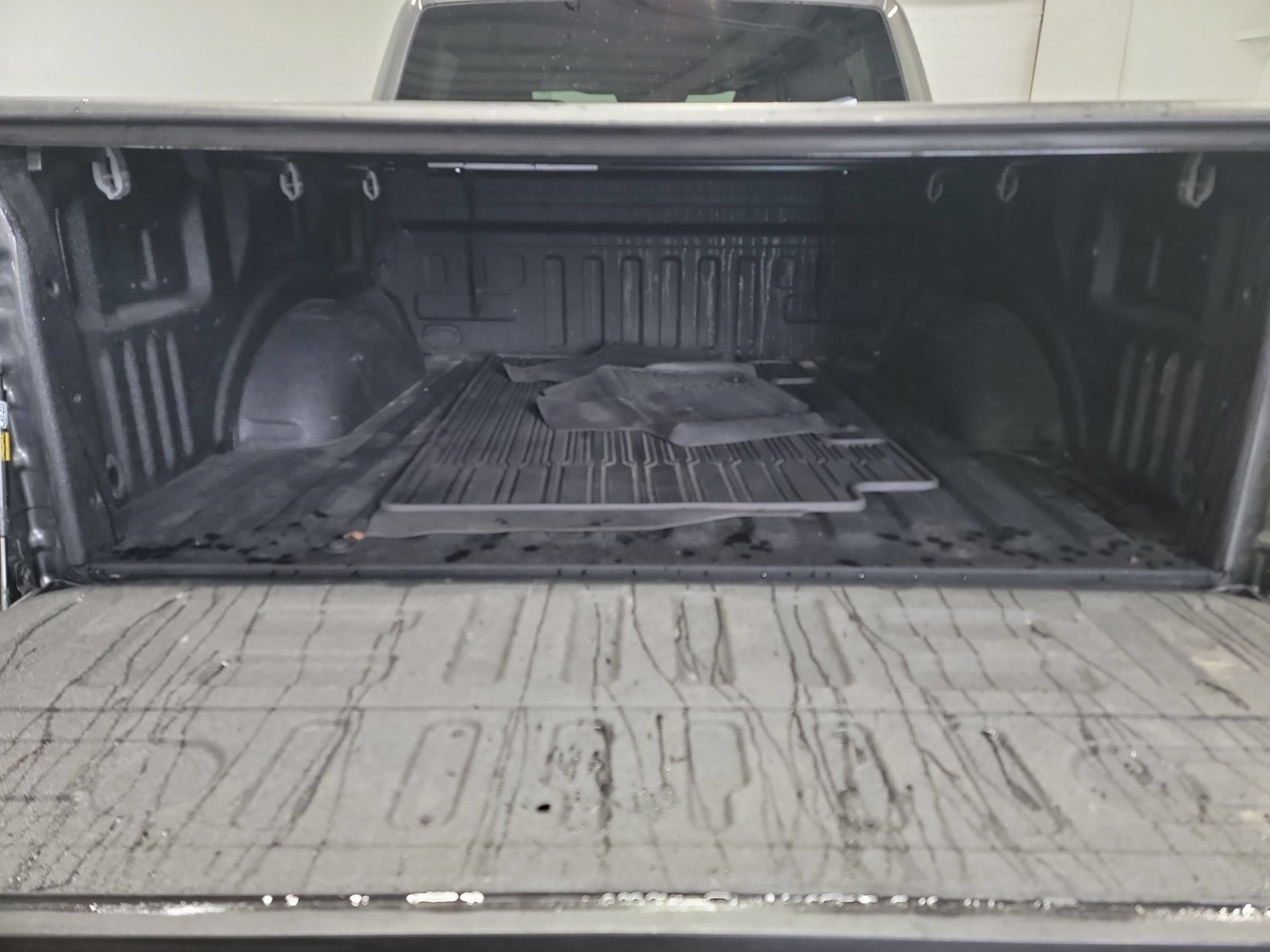 Used 2017 Ford F150 XL w/ Equipment Group 101A Mid AWD/4WD image 25