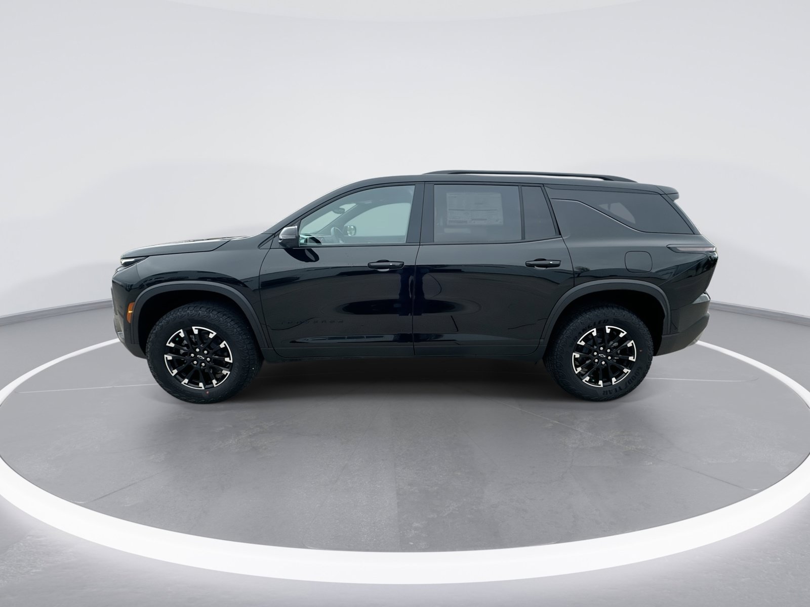 New 2026 Chevrolet Traverse Z71 w/ Enhanced Driving Package AWD/4WD image 5