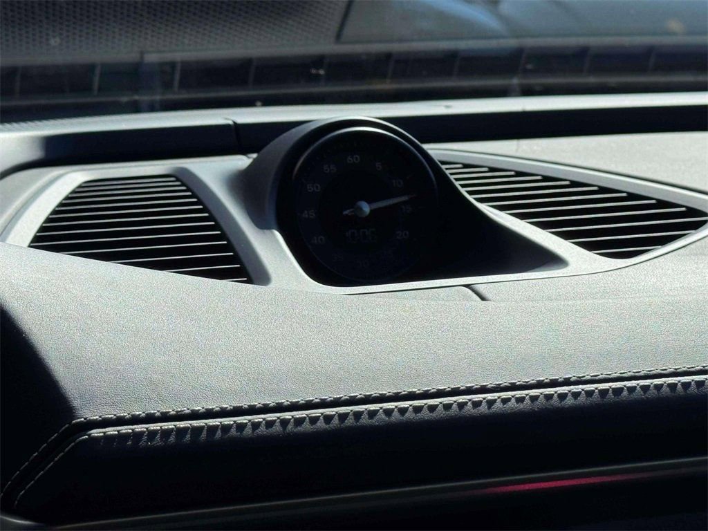 New 2025 Porsche Macan Turbo Electric image 25