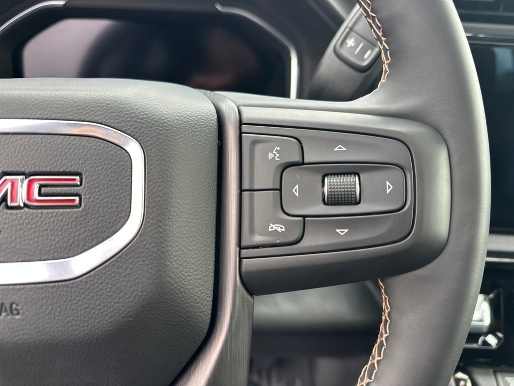 Used 2025 GMC Sierra 3500 AT4 w/ AT4 Premium Plus Package image 20