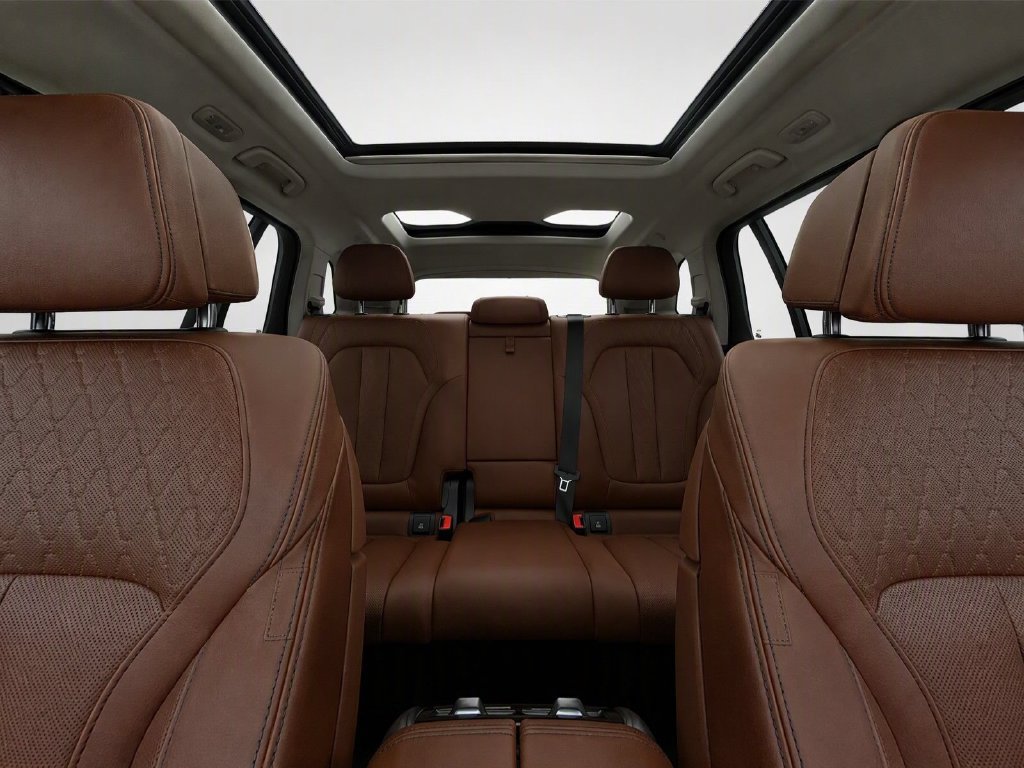 Certified 2024 BMW X7 xDrive40i w/ Executive Package AWD/4WD image 33