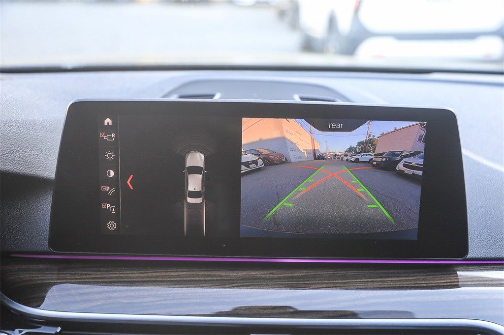 Used 2019 BMW 530i xDrive w/ Convenience Package image 23