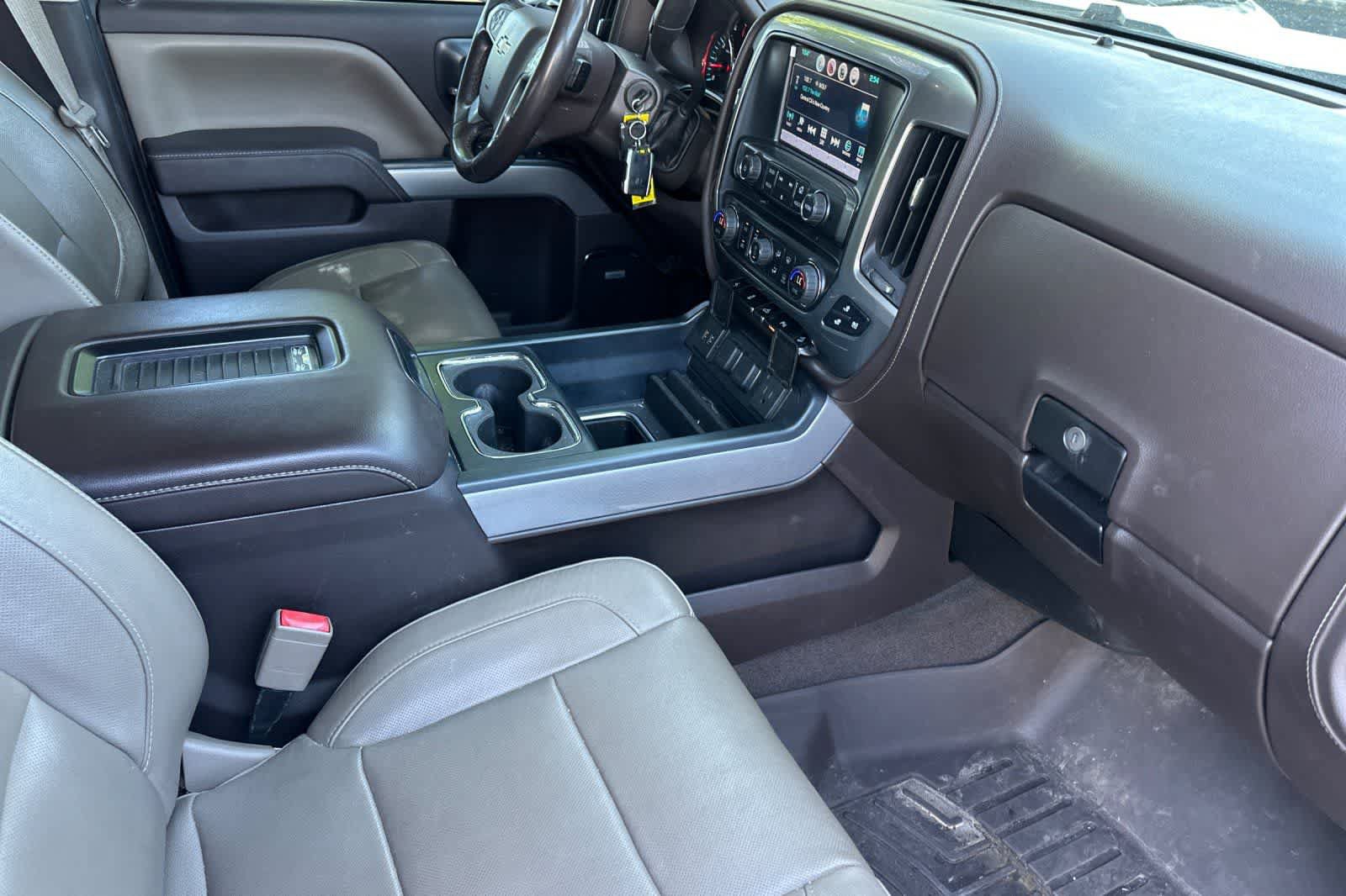 Used 2016 Chevrolet Silverado 2500 LTZ w/ LTZ Plus Package AWD/4WD image 17