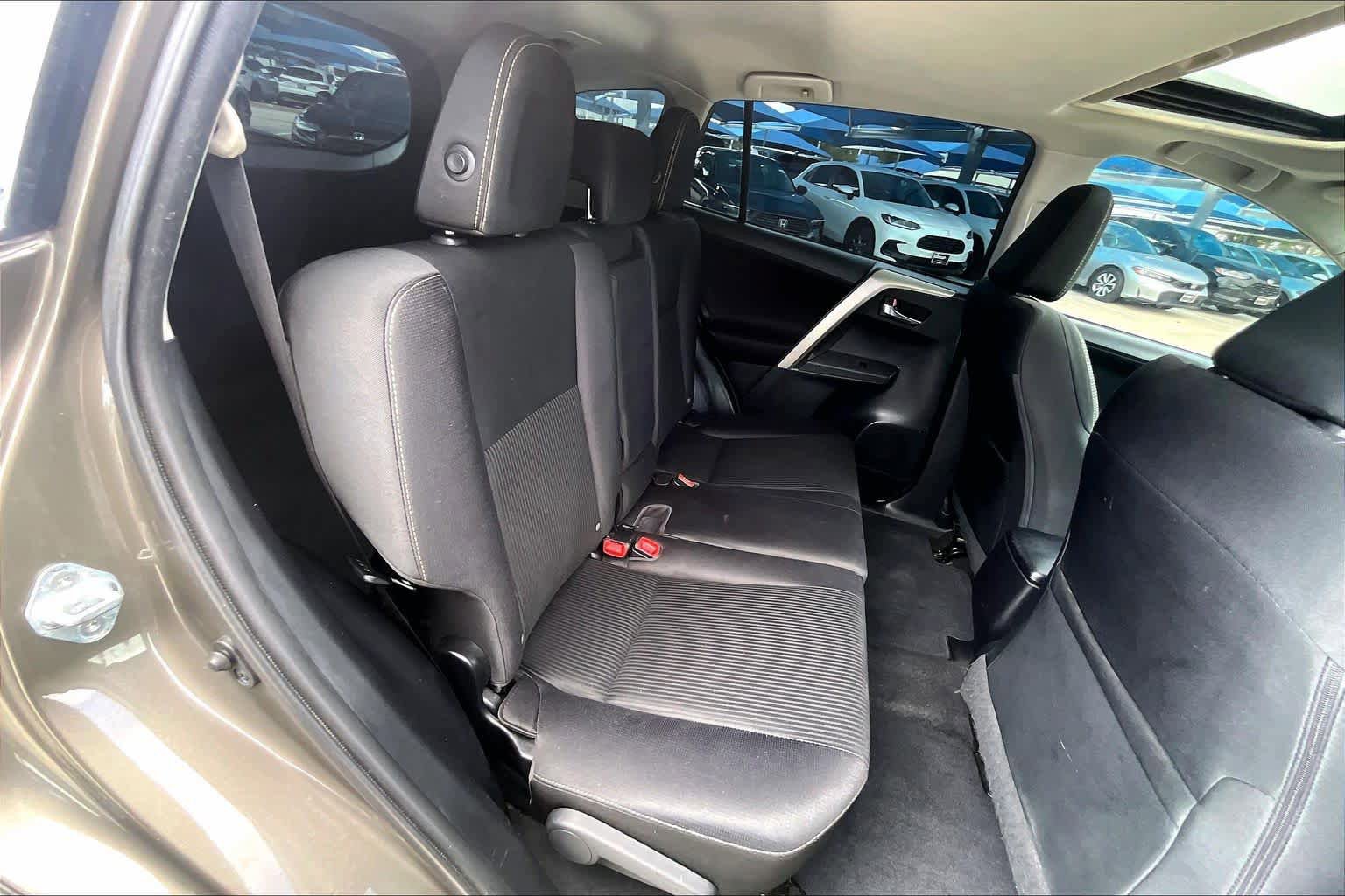 Used 2014 Toyota RAV4 XLE FWD image 20