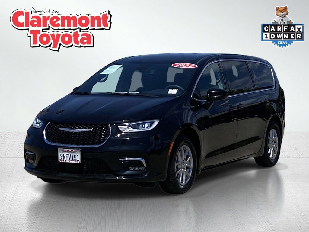 Used 2024 Chrysler Pacifica Touring FWD image 1
