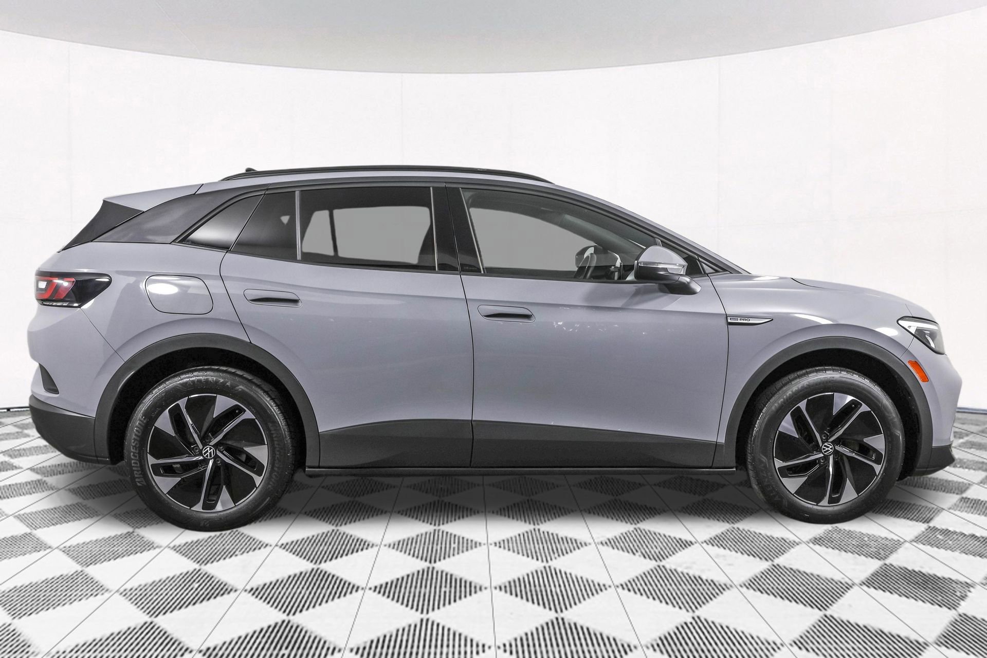 Used 2022 Volkswagen ID.4 Pro image 13