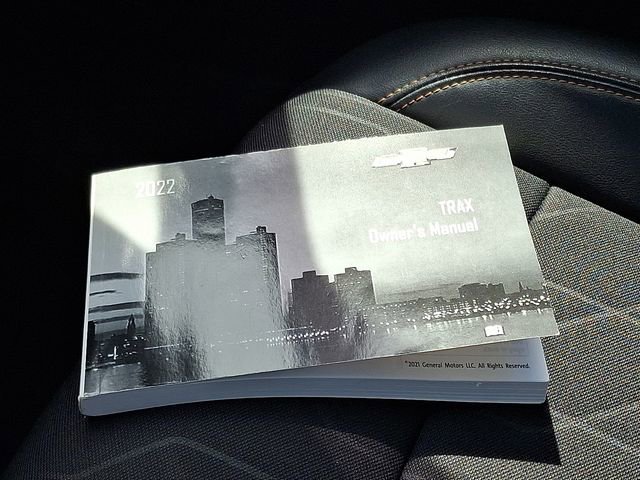 Certified 2022 Chevrolet Trax LT w/ LT Convenience Package AWD/4WD image 24