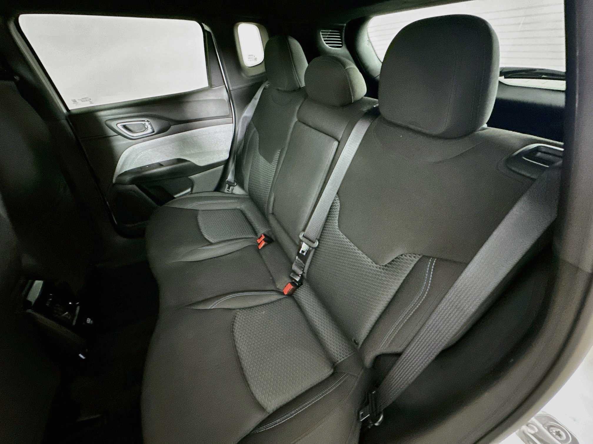 Certified 2025 Jeep Compass Sport AWD/4WD image 37