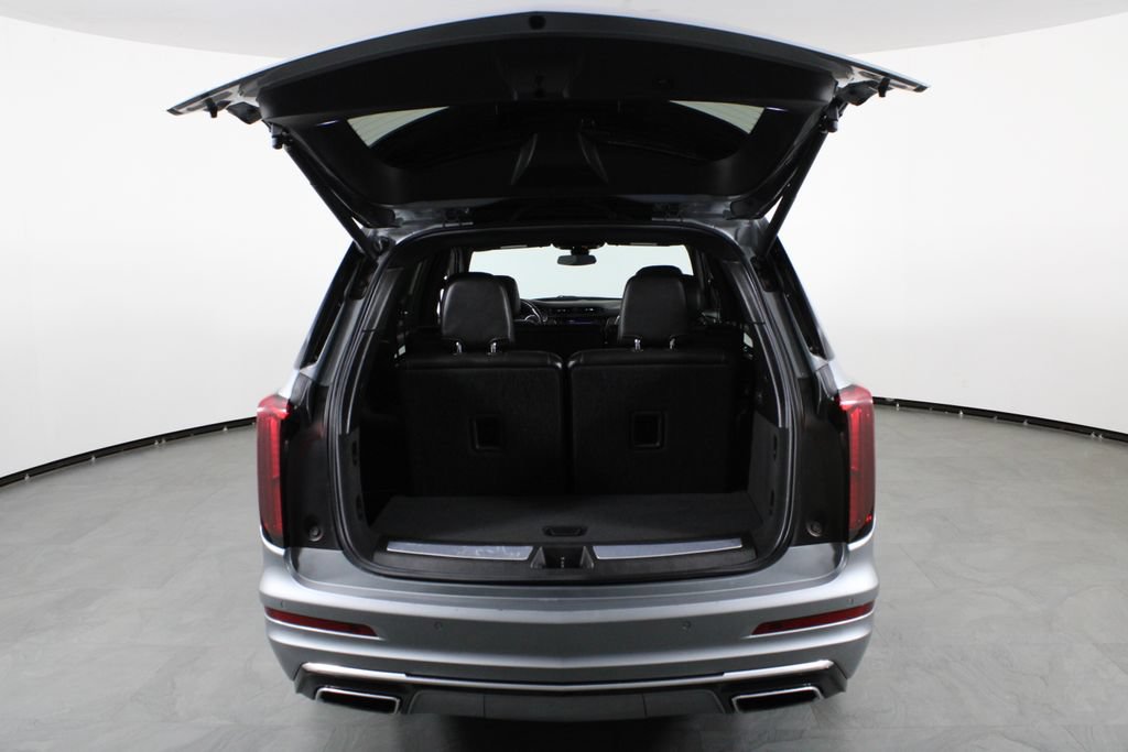 Used 2023 Cadillac XT6 Premium Luxury FWD image 16