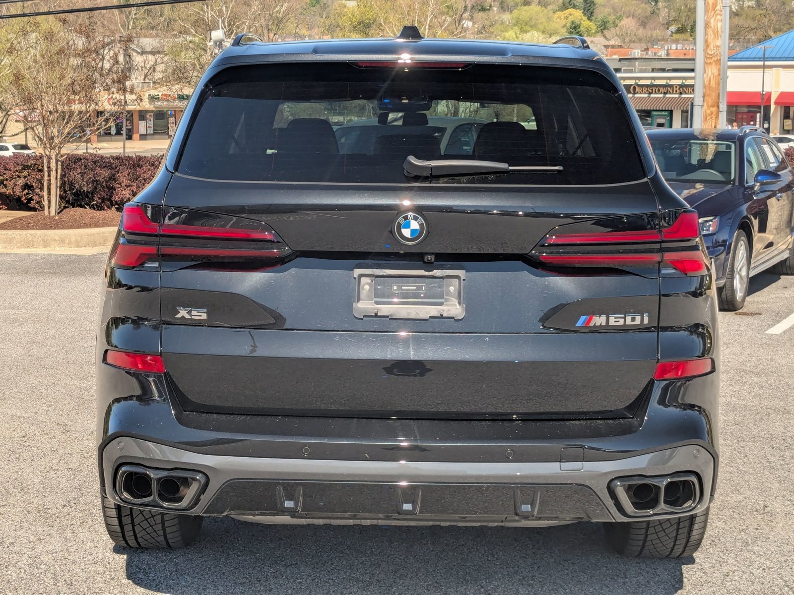 Used 2025 BMW X5 M60i w/ Executive Package image 11