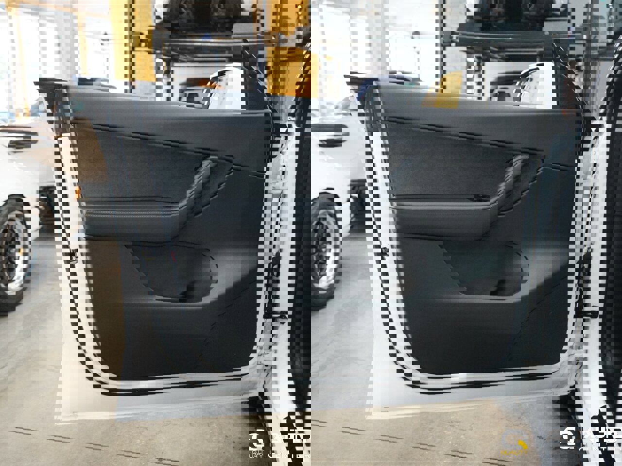 Used 2021 Tesla Model Y 2WD image 9