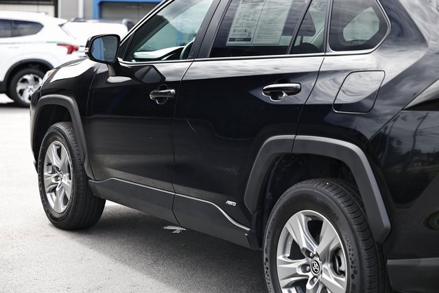 Used 2024 Toyota RAV4 XLE image 8