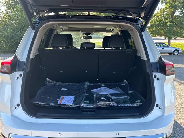 New 2026 Nissan Rogue Platinum w/ Platinum Premium Package image 13