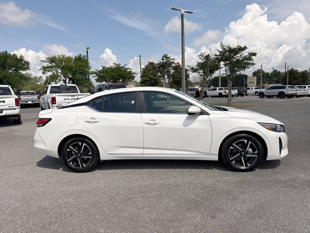 Used 2024 Nissan Sentra SV FWD image 2