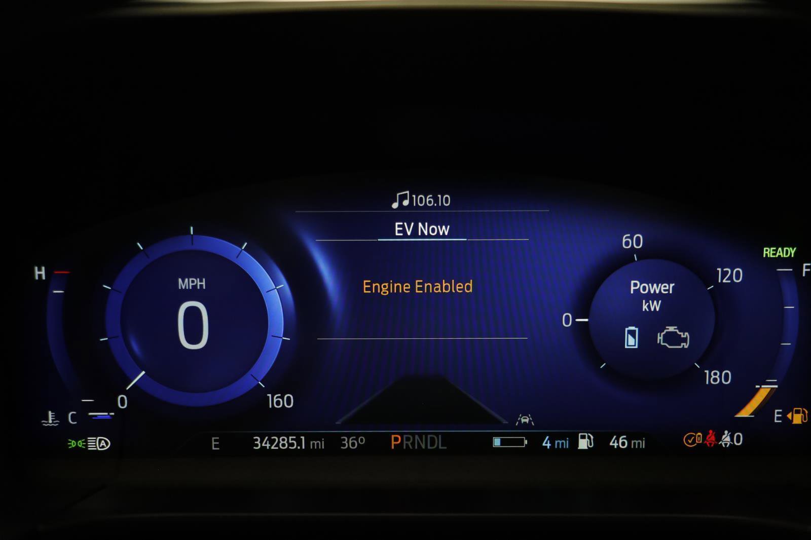 Used 2022 Ford Escape Titanium image 8