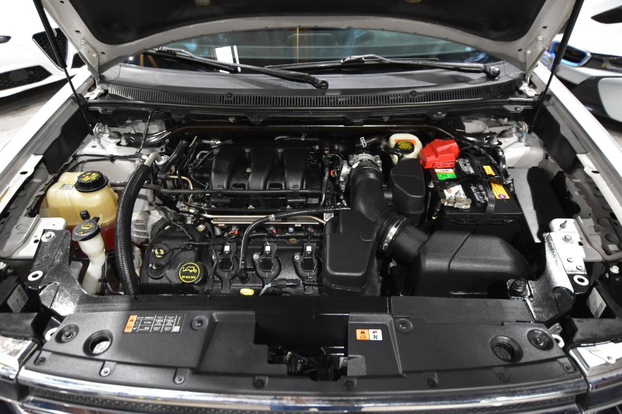 Used 2018 Ford Flex SE FWD image 37