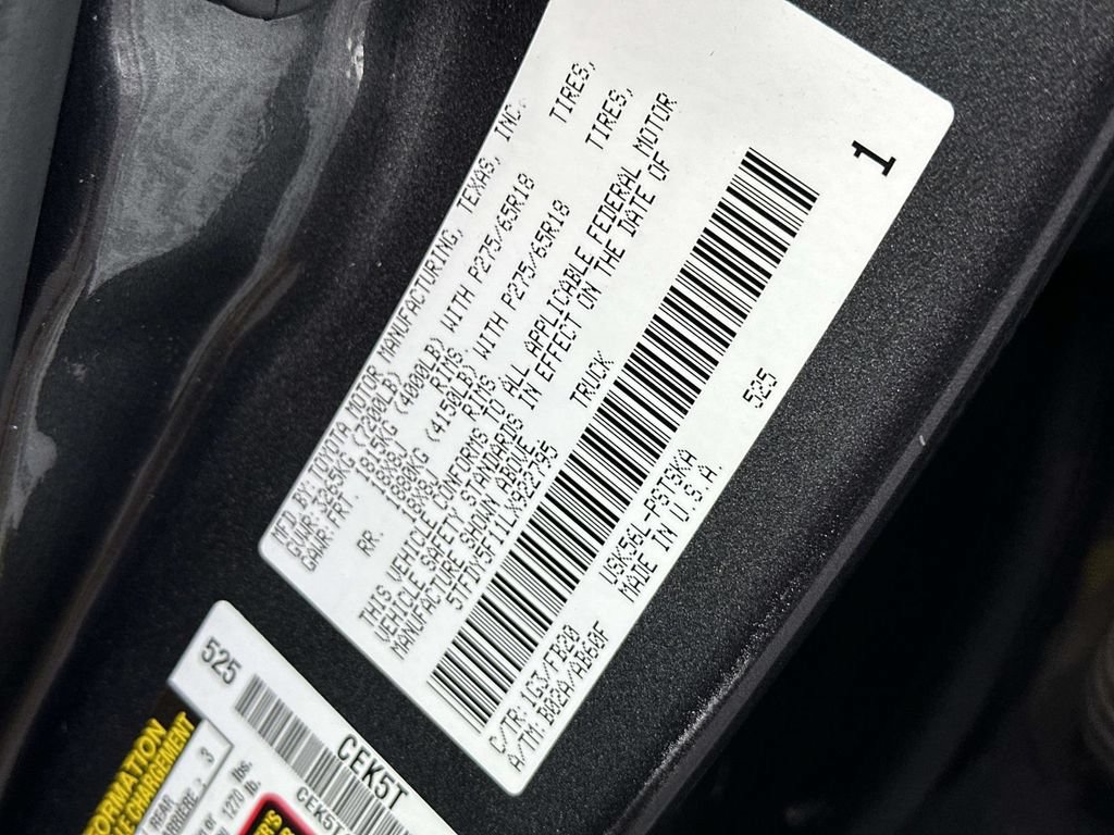 Used 2020 Toyota Tundra SR5 w/ TRD Off-Road Package AWD/4WD image 18