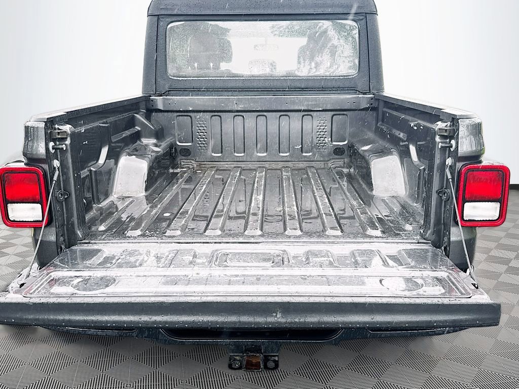 Used 2023 Jeep Gladiator Sport AWD/4WD image 30