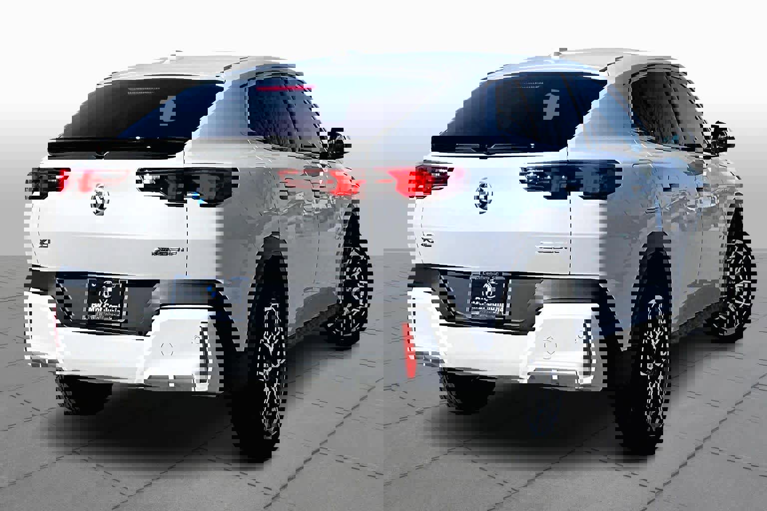 Used 2026 BMW X2 xDrive28i w/ Technology Package image 12