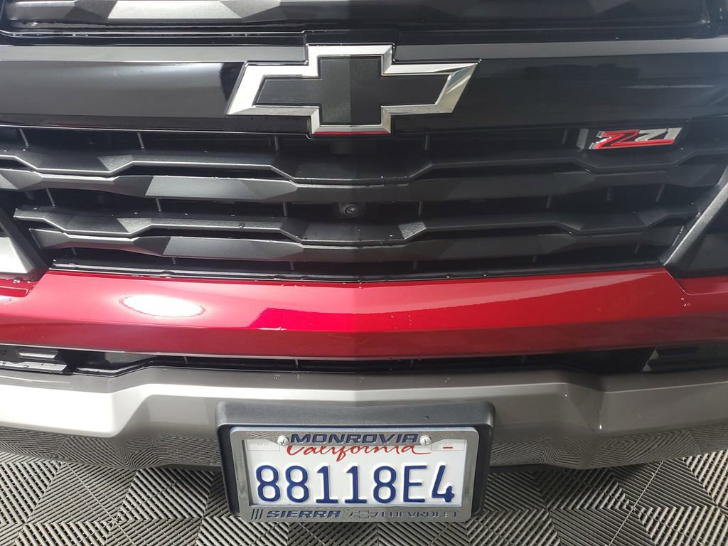 Used 2024 Chevrolet Colorado Z71 w/ LPO, Dark Essentials Package image 10